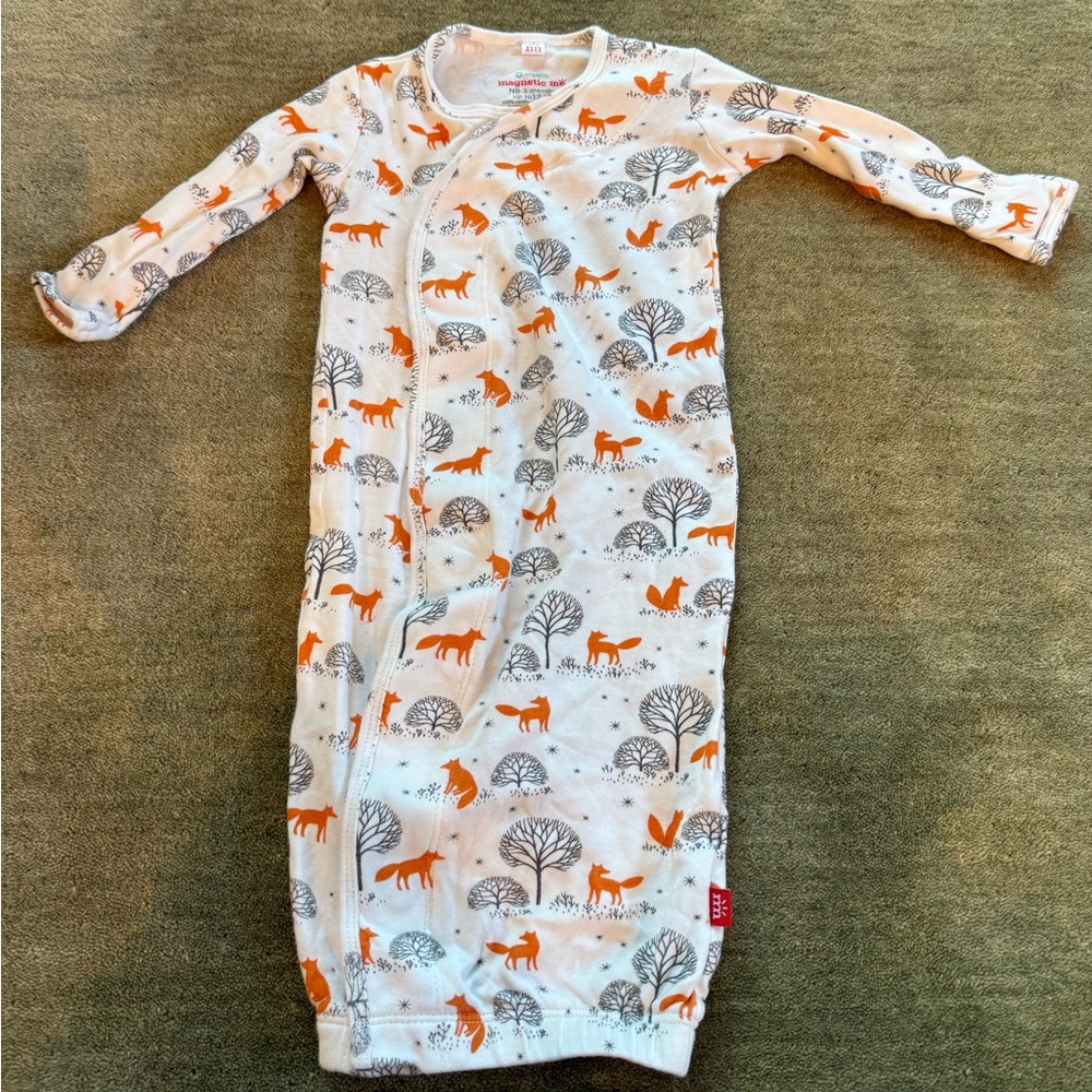 Magnetic Me Organic Cotton Gown